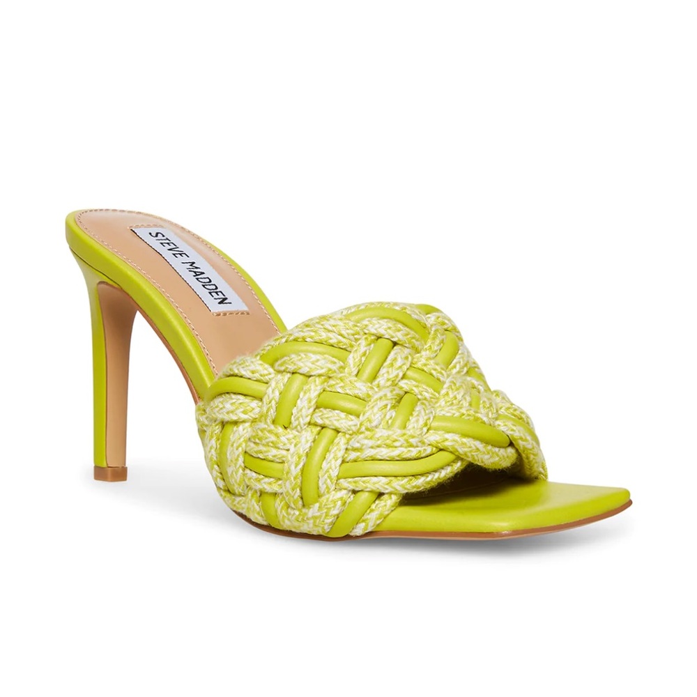 NEW - Steve Madden Seraphine 7.5 heels